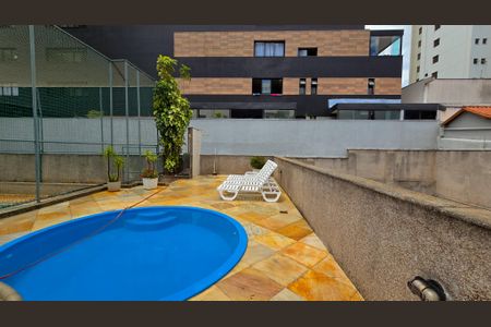 Apartamento à venda com 100m², 3 quartos e 2 vagasÁrea comum - Piscina