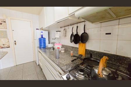 Apartamento à venda com 100m², 3 quartos e 2 vagasCozinha