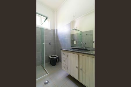 Casa à venda com 618m², 4 quartos e 4 vagas Casa à venda com 618m², 4 quartos e 4 vagasBanheiro da Suíte 3