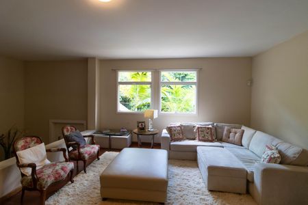 Casa à venda com 618m², 4 quartos e 4 vagas Casa à venda com 618m², 4 quartos e 4 vagasSala 2