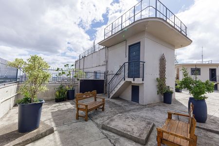 Apartamento à venda com 100m², 2 quartos e sem vagaTerraço