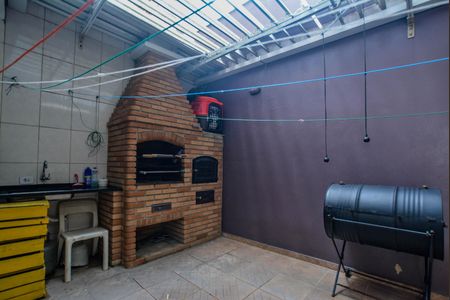 Casa à venda com 255m², 3 quartos e 4 vagas Casa à venda com 255m², 3 quartos e 4 vagasQuintal