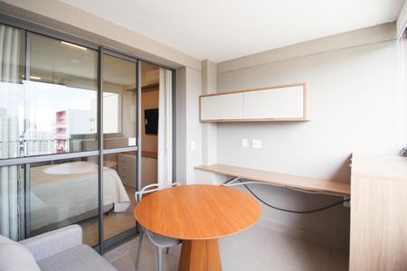 Studio à venda com 32m², 1 quarto e sem vagaVaranda