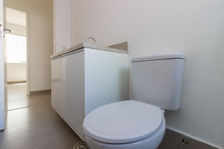 Apartamento à venda com 132m², 3 quartos e sem vaga Apartamento à venda com 132m², 3 quartos e sem vagaBanheiro