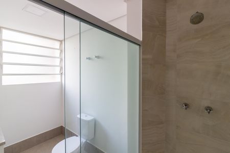 Apartamento à venda com 132m², 3 quartos e sem vaga Apartamento à venda com 132m², 3 quartos e sem vagaBanheiro da Suíte