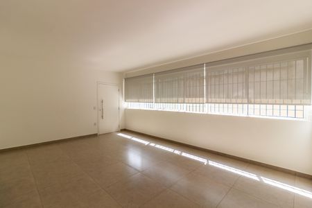 Apartamento à venda com 132m², 3 quartos e sem vaga Apartamento à venda com 132m², 3 quartos e sem vagaSala