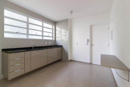 Apartamento à venda com 132m², 3 quartos e sem vaga Apartamento à venda com 132m², 3 quartos e sem vagaCozinha