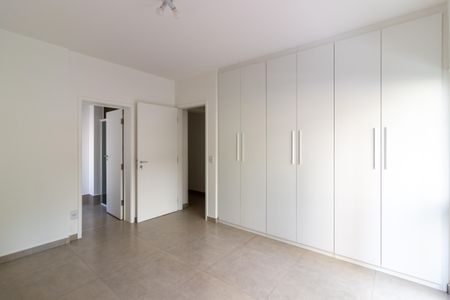 Apartamento à venda com 132m², 3 quartos e sem vaga Apartamento à venda com 132m², 3 quartos e sem vagaSuíte