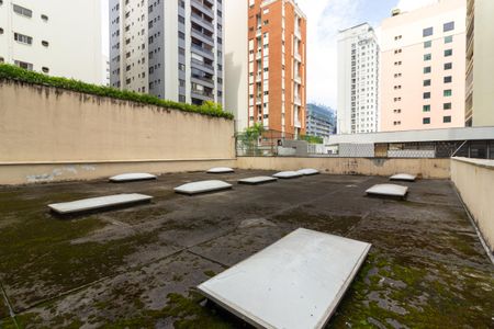 Apartamento à venda com 132m², 3 quartos e sem vaga Apartamento à venda com 132m², 3 quartos e sem vagaVista da Varanda da Suíte