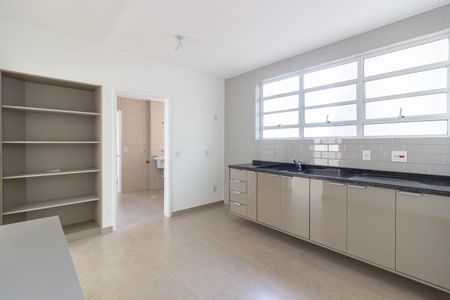 Apartamento à venda com 132m², 3 quartos e sem vaga Apartamento à venda com 132m², 3 quartos e sem vagaCozinha