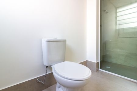 Apartamento à venda com 132m², 3 quartos e sem vaga Apartamento à venda com 132m², 3 quartos e sem vagaBanheiro da Suíte