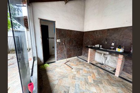 Casa à venda com 200m², 4 quartos e 4 vagasChurrasqueira