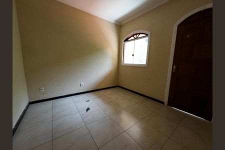 Casa à venda com 200m², 4 quartos e 4 vagasQuarto