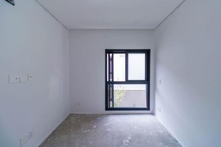 Casa de condomínio à venda com 707m², 5 quartos e 6 vagas Casa de condomínio à venda com 707m², 5 quartos e 6 vagasQuarto 2