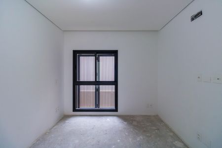 Casa de condomínio à venda com 707m², 5 quartos e 6 vagas Casa de condomínio à venda com 707m², 5 quartos e 6 vagasQuarto 1