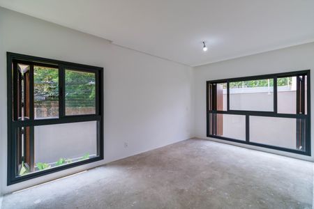 Casa de condomínio à venda com 707m², 5 quartos e 6 vagas Casa de condomínio à venda com 707m², 5 quartos e 6 vagasQuarto 4