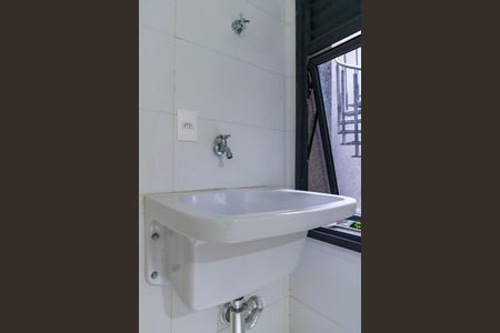 Casa de condomínio à venda com 707m², 5 quartos e 6 vagas Casa de condomínio à venda com 707m², 5 quartos e 6 vagasEdícula