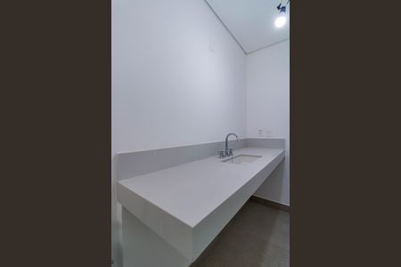 Casa de condomínio à venda com 707m², 5 quartos e 6 vagas Casa de condomínio à venda com 707m², 5 quartos e 6 vagasBanheiro do Quarto 1