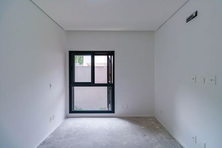 Casa de condomínio à venda com 707m², 5 quartos e 6 vagas Casa de condomínio à venda com 707m², 5 quartos e 6 vagasQuarto 3