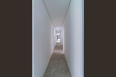 Casa de condomínio à venda com 707m², 5 quartos e 6 vagas Casa de condomínio à venda com 707m², 5 quartos e 6 vagascorredor quartos