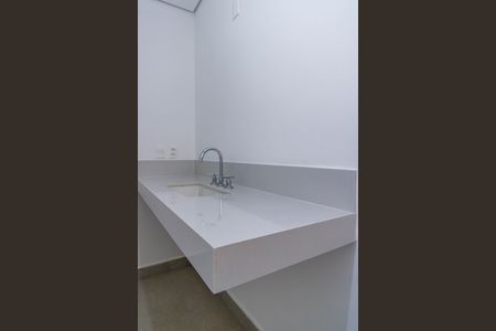 Casa de condomínio à venda com 707m², 5 quartos e 6 vagas Casa de condomínio à venda com 707m², 5 quartos e 6 vagasBanheiro do Quarto 4