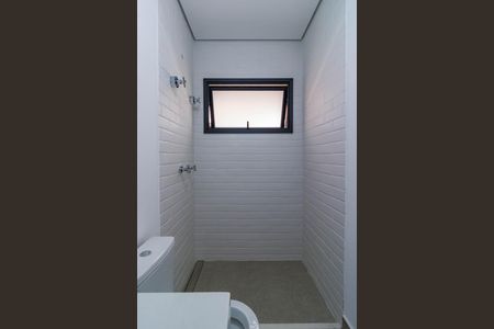 Casa de condomínio à venda com 707m², 5 quartos e 6 vagas Casa de condomínio à venda com 707m², 5 quartos e 6 vagasBanheiro do Quarto 4