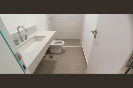 Casa de condomínio à venda com 523m², 4 quartos e 4 vagasBanheiro da Suíte 2