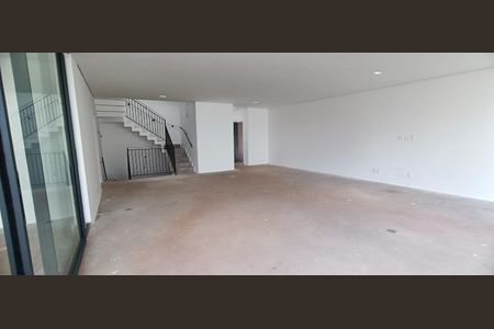 Casa de condomínio à venda com 523m², 4 quartos e 4 vagasSala