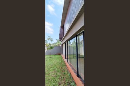 Casa de condomínio à venda com 523m², 4 quartos e 4 vagasFachada