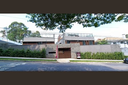 Casa de condomínio à venda com 523m², 4 quartos e 4 vagasFachada