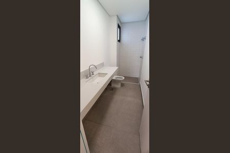 Casa de condomínio à venda com 523m², 4 quartos e 4 vagasBanheiro 1 da Suíte Máster