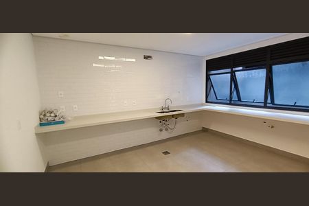 Casa de condomínio à venda com 523m², 4 quartos e 4 vagasCozinha