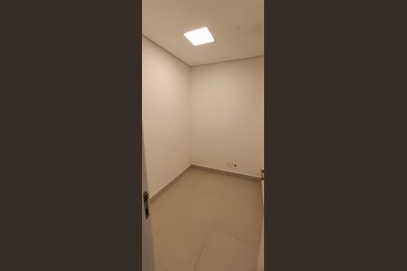 Casa de condomínio à venda com 523m², 4 quartos e 4 vagasQuarto de Serviço