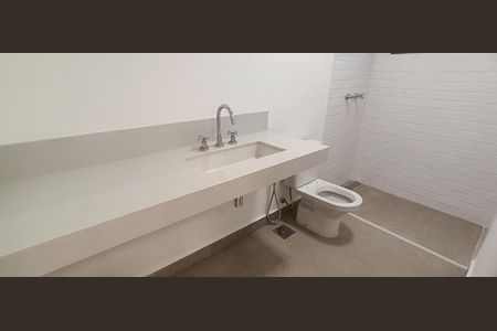 Casa de condomínio à venda com 523m², 4 quartos e 4 vagasBanheiro da Suíte 1