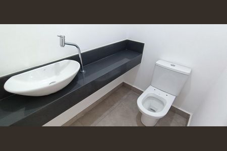 Casa de condomínio à venda com 523m², 4 quartos e 4 vagasLavabo