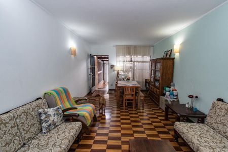 Casa à venda com 138m², 2 quartos e 1 vagaSala