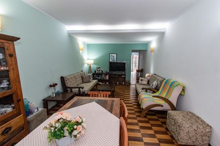 Casa à venda com 138m², 2 quartos e 1 vagaSala