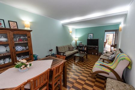 Casa à venda com 138m², 2 quartos e 1 vagaSala