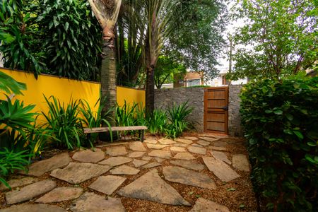 Casa para alugar com 304m², 4 quartos e 3 vagasJardim