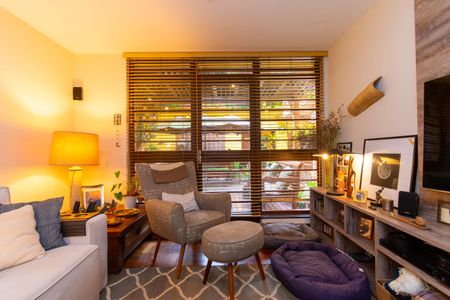 Casa para alugar com 304m², 4 quartos e 3 vagasSala de TV