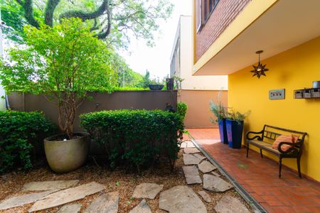 Casa para alugar com 304m², 4 quartos e 3 vagasJardim