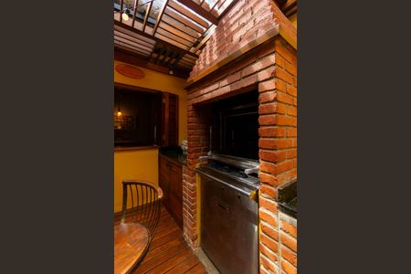 Casa para alugar com 304m², 4 quartos e 3 vagasÁrea gourmet - Churrasqueira