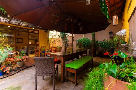 Casa para alugar com 304m², 4 quartos e 3 vagasÁrea gourmet