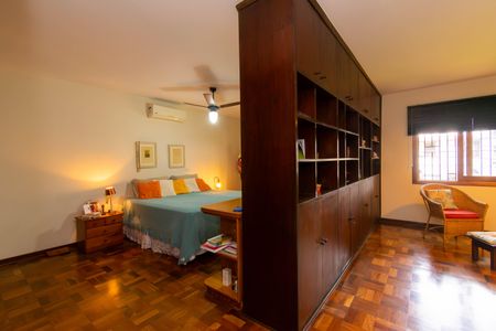 Casa para alugar com 304m², 4 quartos e 3 vagasSuíte