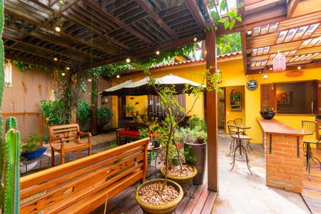 Casa para alugar com 304m², 4 quartos e 3 vagasÁrea gourmet