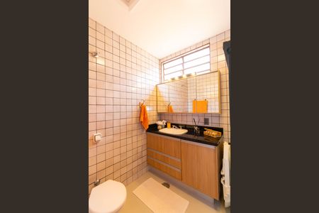 Casa para alugar com 304m², 4 quartos e 3 vagasBanheiro 