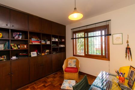 Casa para alugar com 304m², 4 quartos e 3 vagasSuíte