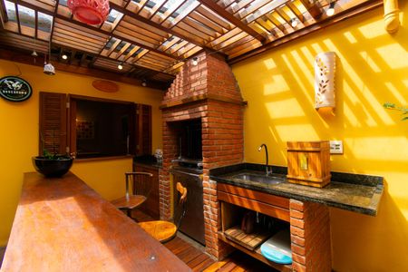 Casa para alugar com 304m², 4 quartos e 3 vagasÁrea gourmet - Churrasqueira