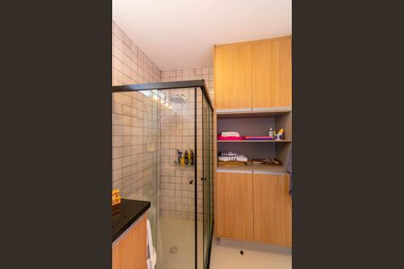 Casa para alugar com 304m², 4 quartos e 3 vagasBanheiro 