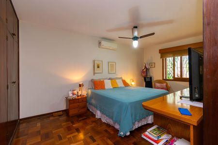 Casa para alugar com 304m², 4 quartos e 3 vagasSuíte